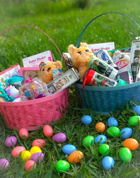 Basket fillers, such as candy and snacks