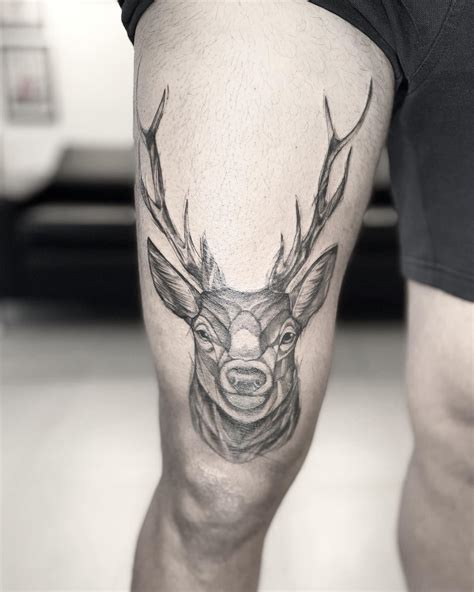 easy thigh tattoo ideas