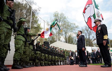 Ejército mexicano en ceremonia