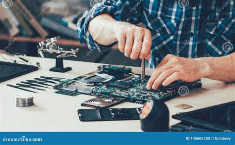 Electronic Engineer Maintenance and Repair