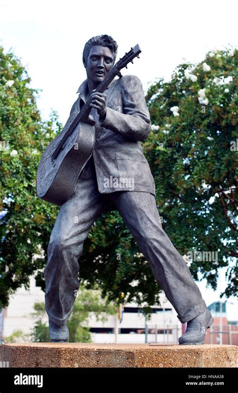 Elvis Presley Statue in Memphis, Tennessee