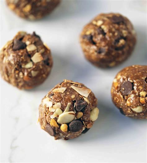 Energy bars and protein balls