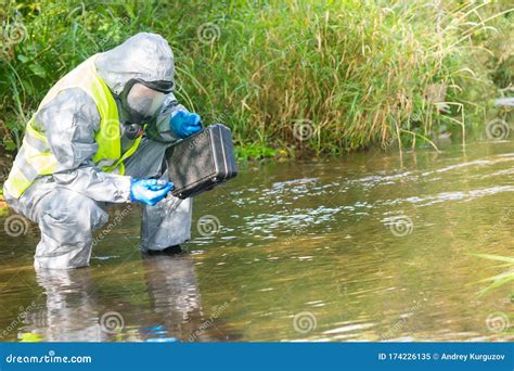 Environmental Specialist Protecting the Environment