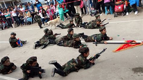 Niños en deportes militares