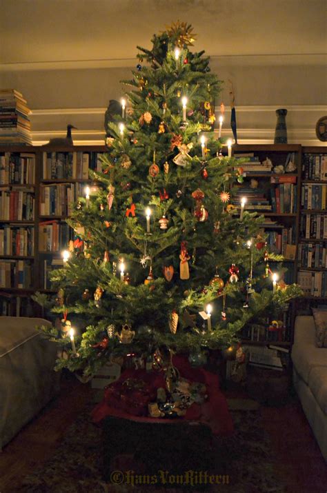 European Christmas Tree Decorating Traditions