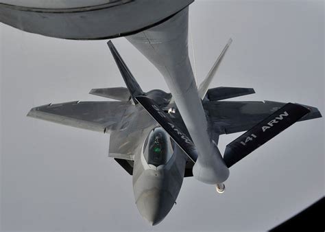 F-15 vs F-22