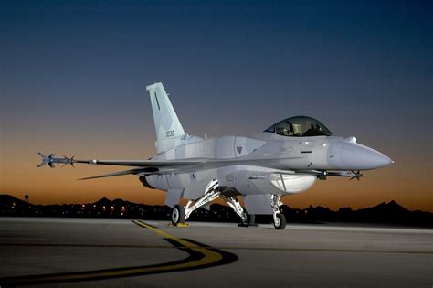 F-16 cockpit