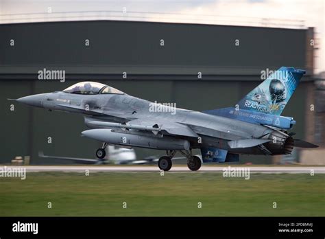 F-16 Landing