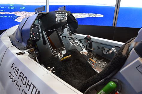 F-16V Cockpit