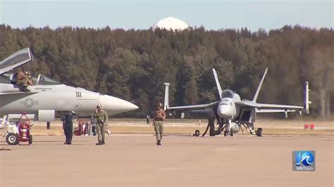 F-18 Super Hornet maintenance