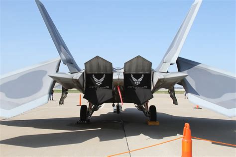 F-22 Raptor Thrust Vectoring 10