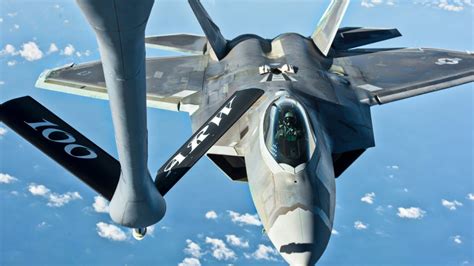 F-22 Raptor Refueling