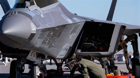 F-22 Raptor maintenance personnel at work