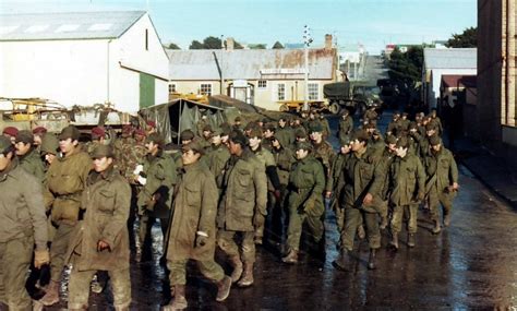 Argentina's economic crisis following the Falklands War