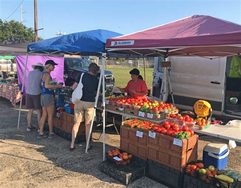 Farmers market SNAP image