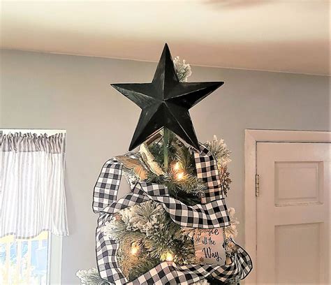 Farmhouse Christmas Tree with Topper