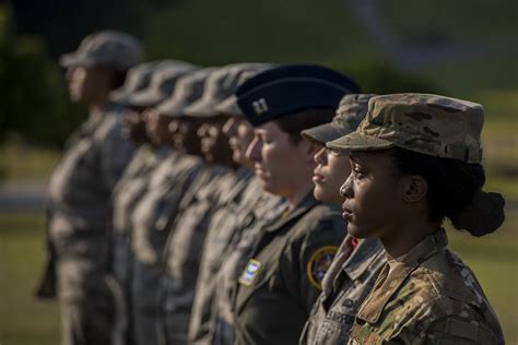 Female Army Veterans