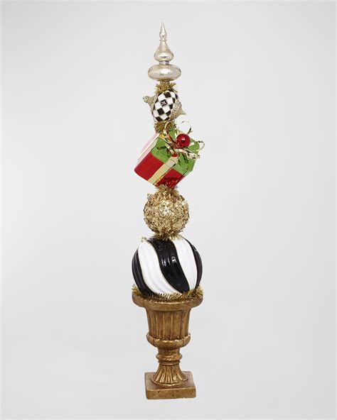 Festive Christmas finial