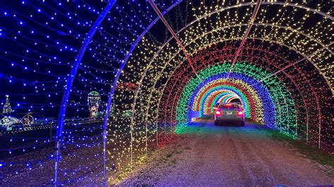 Festive Farmhouse Christmas Lights