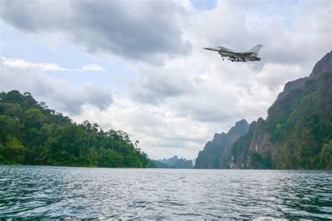 Fighter jet in flight