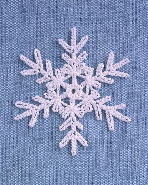 filet crochet snowflake