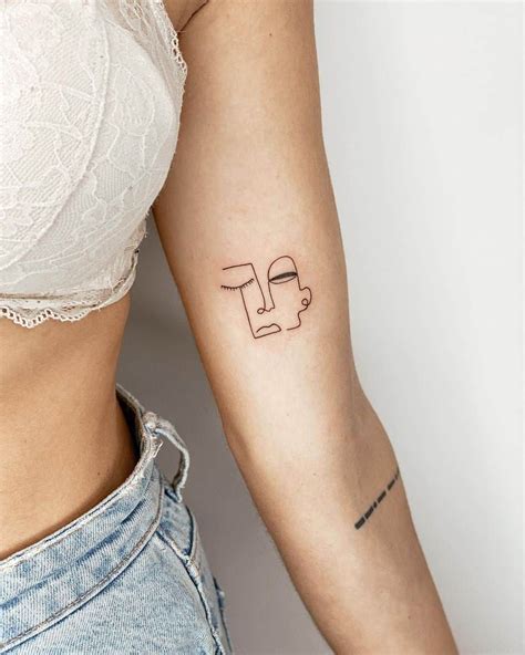 Fine line tattoo trends