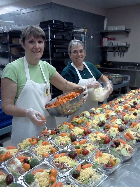 Food assistance in Grants Pass