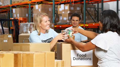 Food banks and pantries for undocumented immigrants