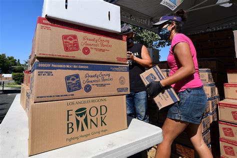 Food pantries for undocumented immigrants