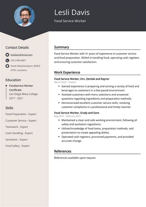 Food Service Worker Resume Example 3