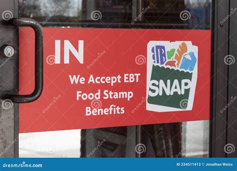 Image of a sign indicating food stamps are accepted