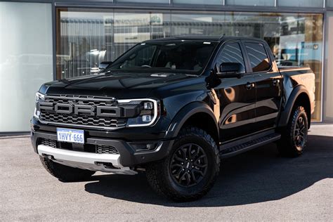 Ford Ranger on 35s off-road