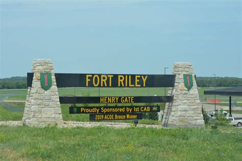 Fort Riley Units Army Base