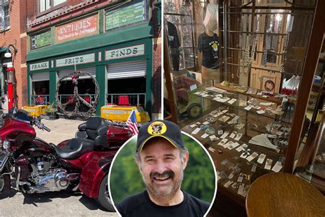 Frank Fritz with the antique collecting community