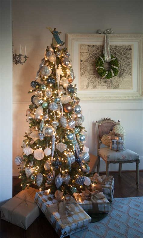 French Christmas Tree Decorating Traditions