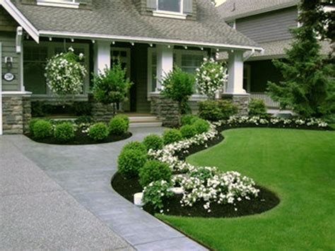 Front yard landscape design