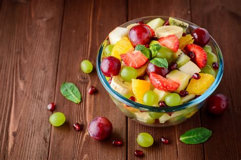 Fresh fruit bowl with various fruits