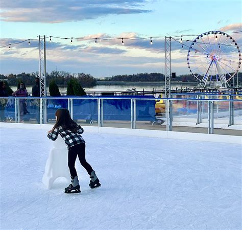 Gaylord Opryland Ice Skating