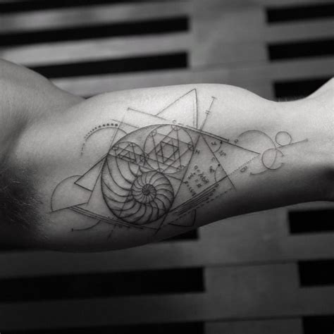 Geometric uplifting tattoos for a unique design