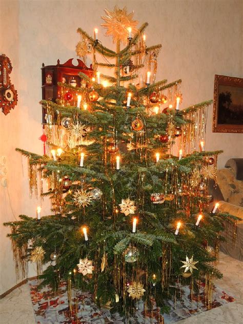 German Christmas Tree Decorating Traditions