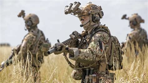 German Kommando Spezialkräfte Training in Mountainous Terrain