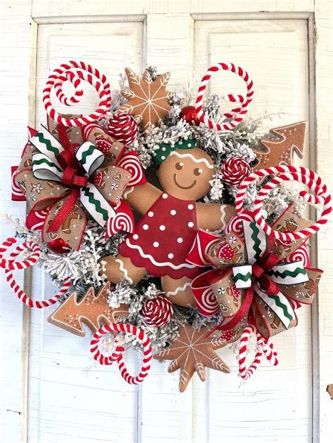 Gingerbread Woman with Wreath Printable