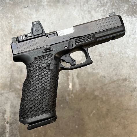 Glock 17 Gen 5 grips upgrade