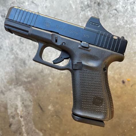 Glock 19 Gen 5 MOS Optic Ready