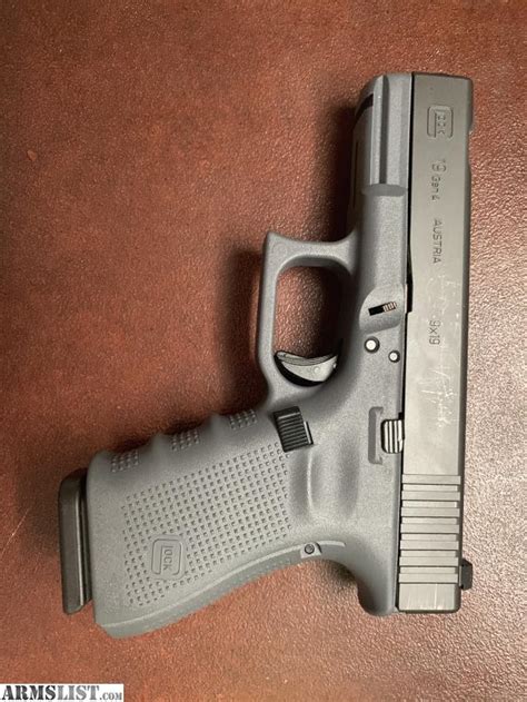 Glock 19 with Lasermax Centerfire Laser gallery