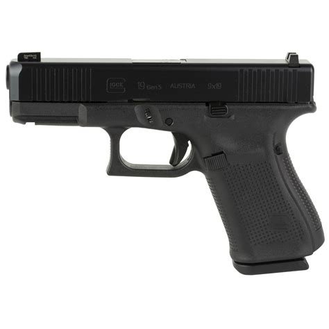 Glock 19 with night sights