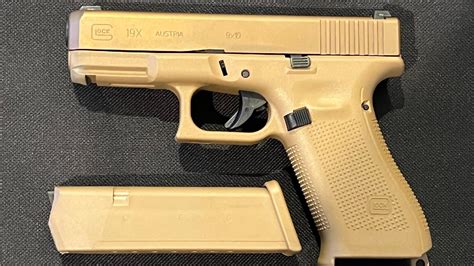 Glock 19X handgun