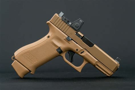 Glock 19x accessory rail and optic compatibility