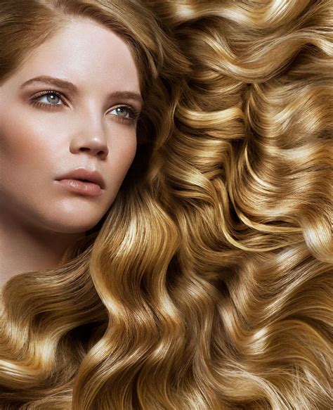 Benefits of Glossy Shake and Go Hair Styling