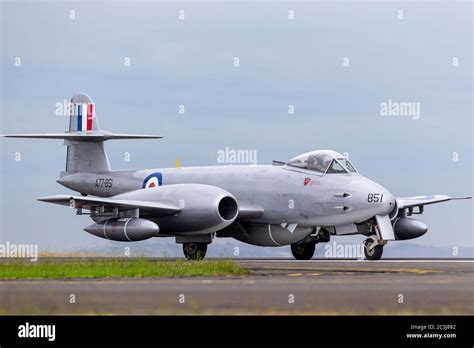 Gloster Meteor on Runway